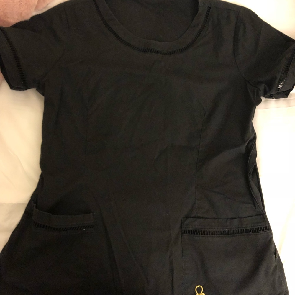 Scrub top and bottom by jannuu